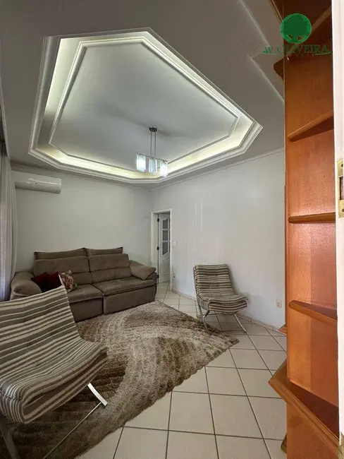 Casa com 3 quartos à venda, 172m2 em Jardim Bom Princípio, Indaiatuba - SP - imagem 3 Foto 3 de Casa com 3 quartos à venda, 172m2 em Jardim Bom Princípio, Indaiatuba - SP