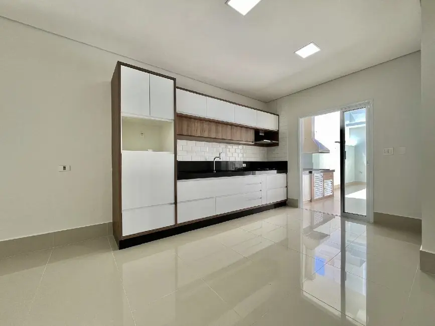 Foto 3 de Casa de Condomínio com 3 quartos à venda, 150m2 em Jardim Montreal Residence, Indaiatuba - SP