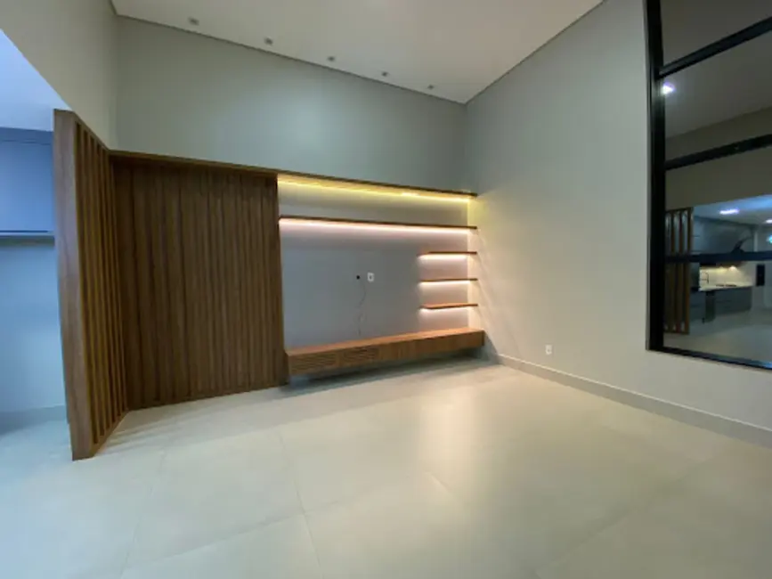 Foto 2 de Casa de Condomínio com 3 quartos à venda e para alugar, 300m2 em Jardins Di Roma, Indaiatuba - SP