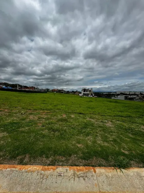 Foto 1 de Terreno / Lote à venda, 360m2 em Indaiatuba - SP