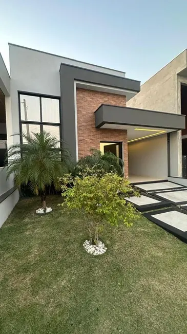 Foto 1 de Casa com 3 quartos à venda, 200m2 em Indaiatuba - SP