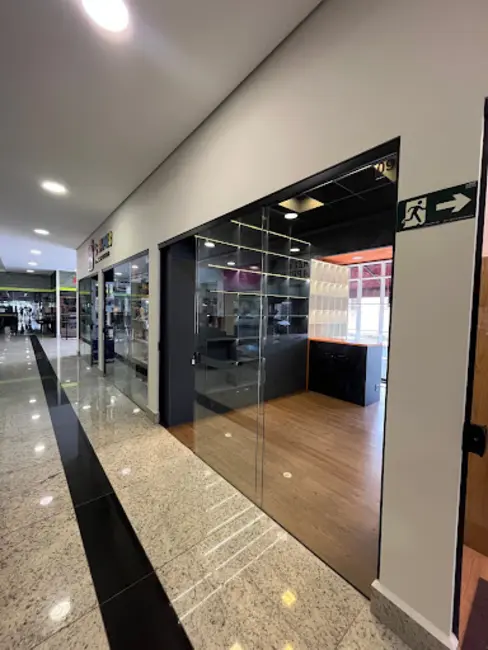 Sala Comercial para alugar, 18m2 em Centro, Indaiatuba - SP - imagem 5 Foto 5 de Sala Comercial para alugar, 18m2 em Centro, Indaiatuba - SP