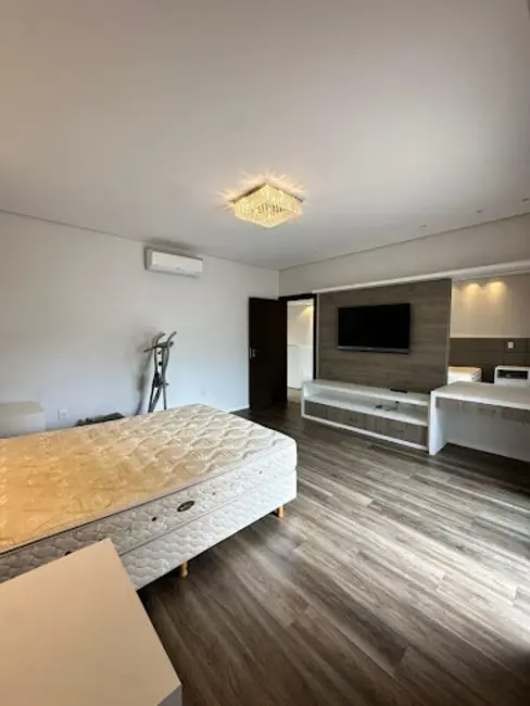 Sobrado com 3 quartos à venda e para alugar, 360m2 em Jardim Amstalden Residence, Indaiatuba - SP - imagem 9 Foto 9 de Sobrado com 3 quartos à venda e para alugar, 360m2 em Jardim Amstalden Residence, Indaiatuba - SP