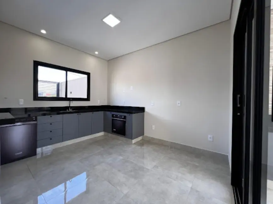 Foto 9 de Casa com 3 quartos à venda, 150m2 em Indaiatuba - SP