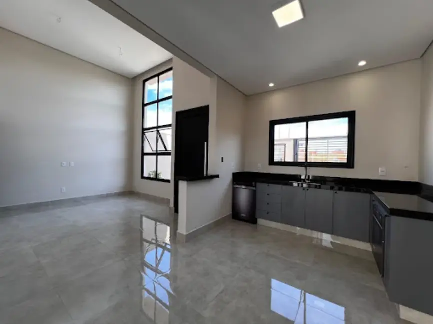 Foto 8 de Casa com 3 quartos à venda, 150m2 em Indaiatuba - SP