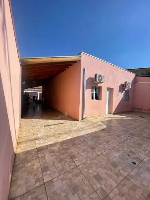 Casa com 3 quartos à venda, 250m2 em Jardim Morada do Sol, Indaiatuba - SP - imagem 2 Foto 2 de Casa com 3 quartos à venda, 250m2 em Jardim Morada do Sol, Indaiatuba - SP