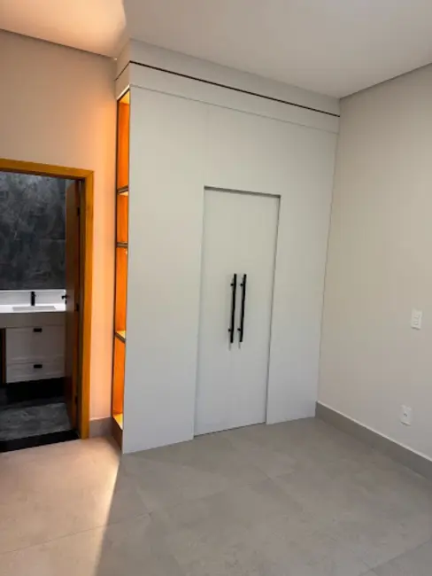 Foto 7 de Casa com 3 quartos à venda, 150m2 em Indaiatuba - SP