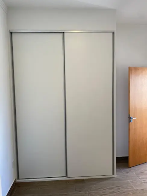 Sobrado com 3 quartos para alugar, 150m2 em Indaiatuba - SP - imagem 3 Foto 3 de Sobrado com 3 quartos para alugar, 150m2 em Indaiatuba - SP