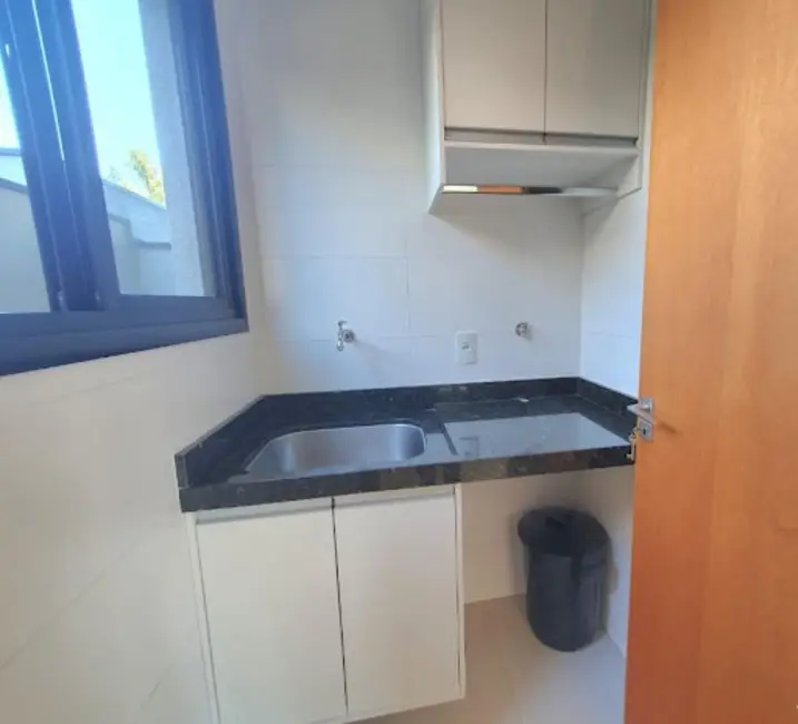 Foto 2 de Sobrado com 3 quartos para alugar, 208m2 em Vila Rubens, Indaiatuba - SP