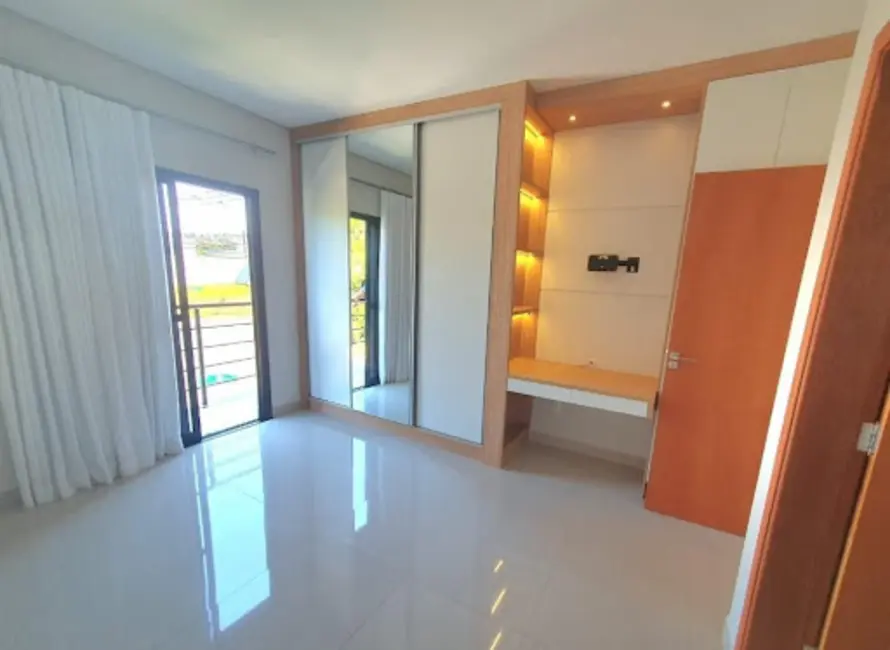 Sobrado com 3 quartos para alugar, 208m2 em Vila Rubens, Indaiatuba - SP - imagem 5 Foto 5 de Sobrado com 3 quartos para alugar, 208m2 em Vila Rubens, Indaiatuba - SP