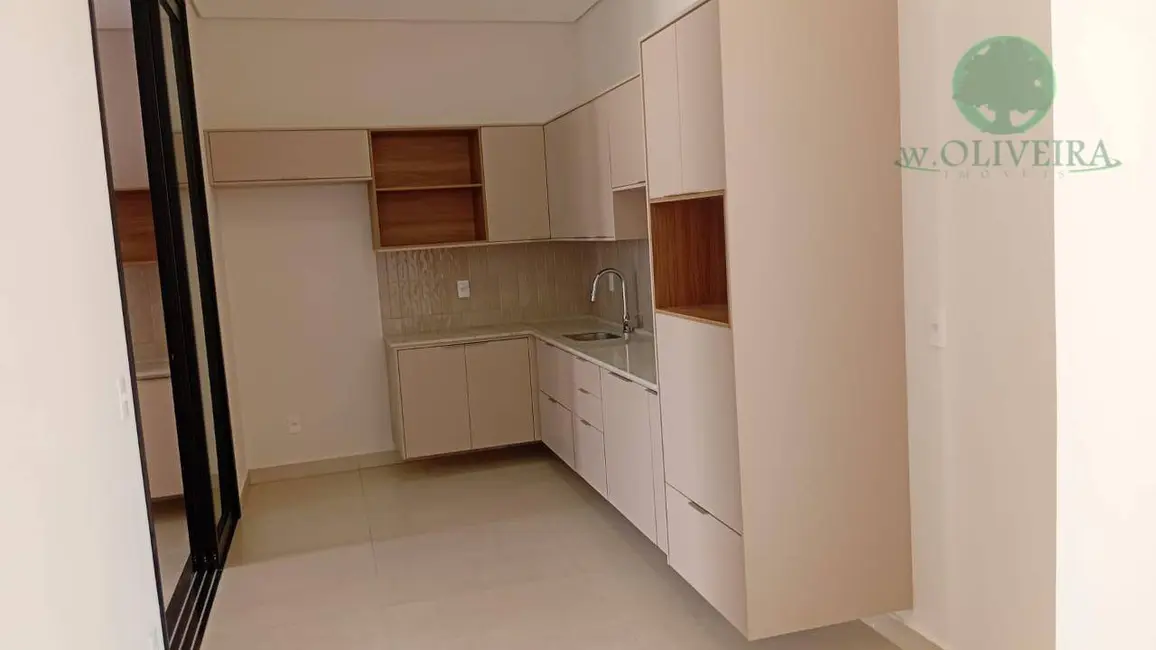 Foto 2 de Casa com 3 quartos à venda, 203m2 em Indaiatuba - SP