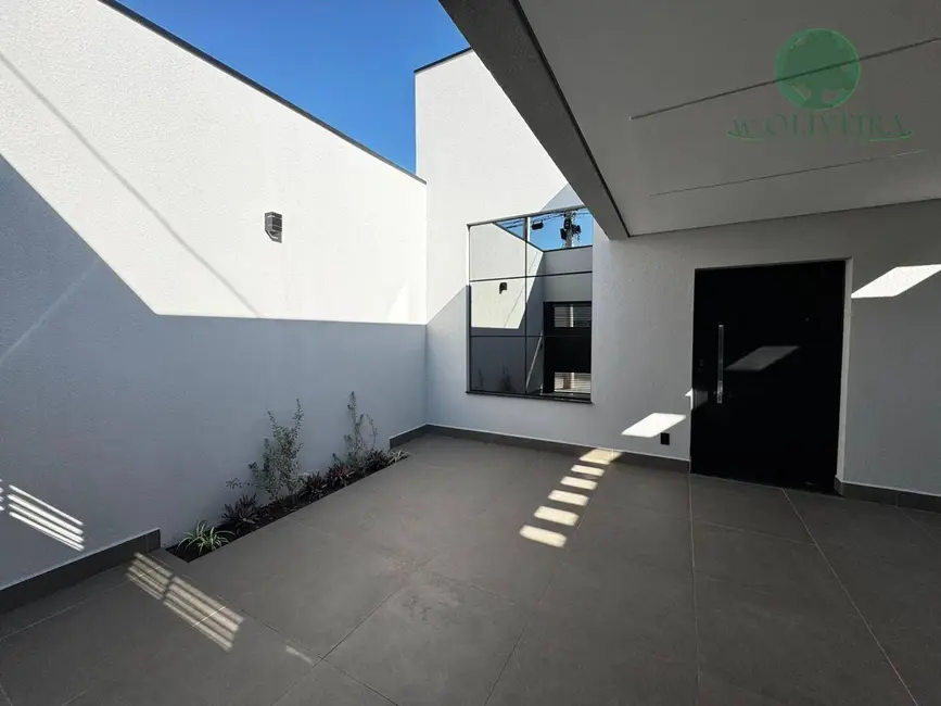 Casa com 3 quartos à venda, 150m2 em Indaiatuba - SP - imagem 2 Foto 2 de Casa com 3 quartos à venda, 150m2 em Indaiatuba - SP