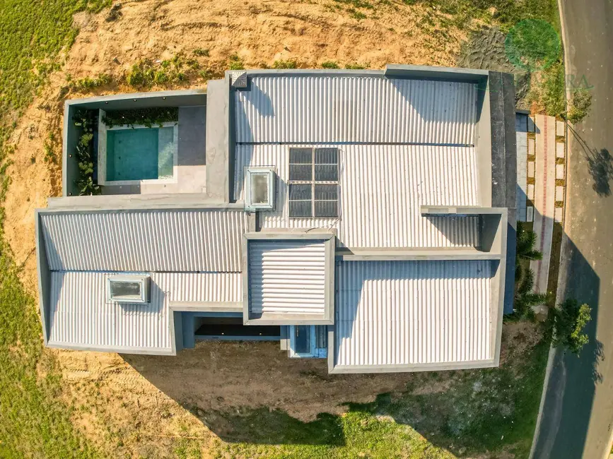 Casa com 3 quartos à venda, 300m2 em Indaiatuba - SP - imagem 5 Foto 5 de Casa com 3 quartos à venda, 300m2 em Indaiatuba - SP