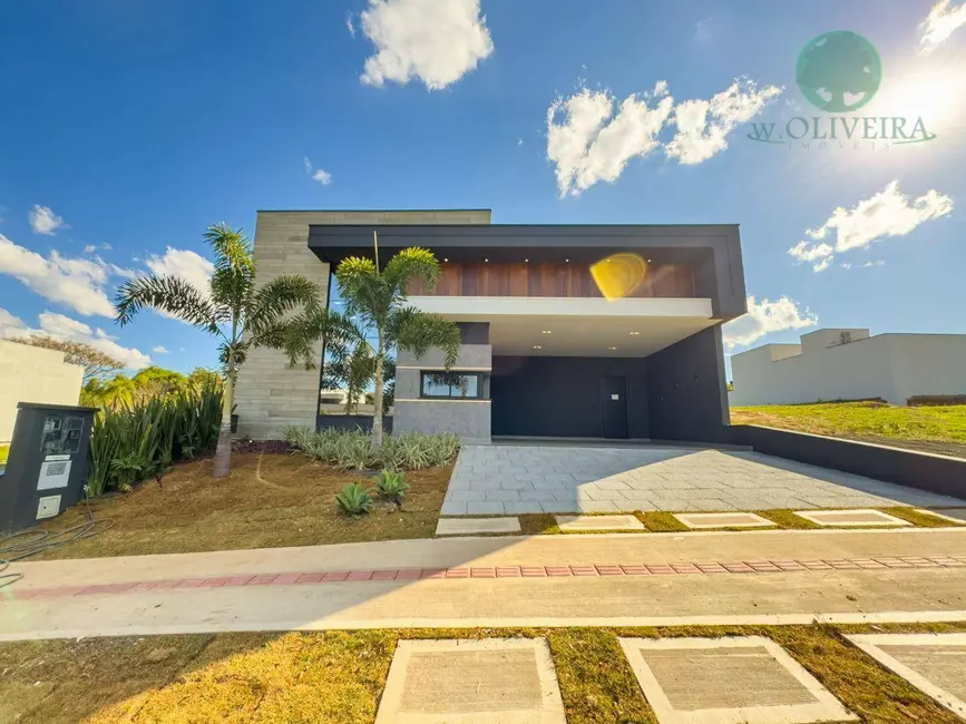 Casa com 3 quartos à venda, 300m2 em Indaiatuba - SP - imagem 2 Foto 2 de Casa com 3 quartos à venda, 300m2 em Indaiatuba - SP