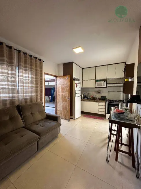 Casa com 2 quartos à venda, 150m2 em Jardim Barcelona, Indaiatuba - SP - imagem 2 Foto 2 de Casa com 2 quartos à venda, 150m2 em Jardim Barcelona, Indaiatuba - SP