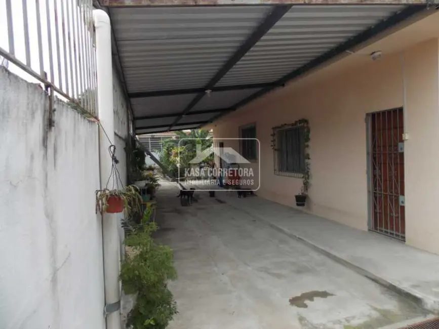 Foto 7 de Casa com 2 quartos à venda, 146m2 em Sao Goncalo - RJ