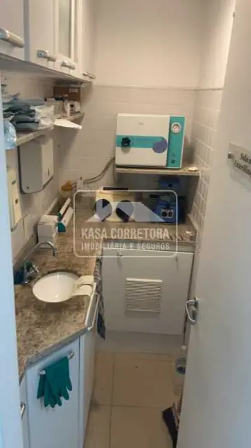 Sala Comercial à venda, 33m2 em Rio De Janeiro - RJ - imagem 8 Foto 8 de Sala Comercial à venda, 33m2 em Rio De Janeiro - RJ