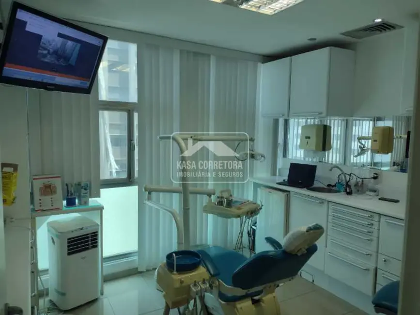 Sala Comercial à venda, 33m2 em Rio De Janeiro - RJ - imagem 6 Foto 6 de Sala Comercial à venda, 33m2 em Rio De Janeiro - RJ
