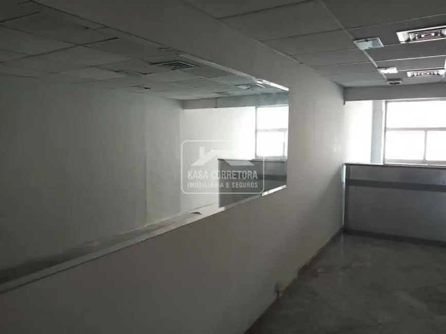 Sala Comercial à venda, 33m2 em Rio De Janeiro - RJ - imagem 3 Foto 3 de Sala Comercial à venda, 33m2 em Rio De Janeiro - RJ
