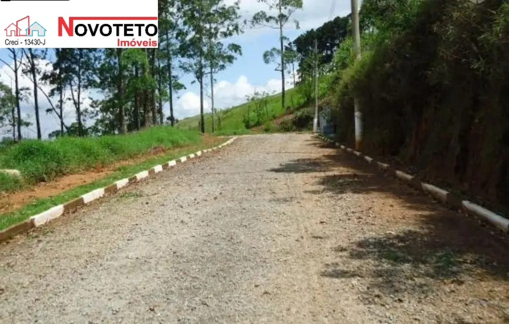 Chácara com 3 quartos à venda, 250m2 em Sarapui - SP - imagem 4 Foto 4 de Chácara com 3 quartos à venda, 250m2 em Sarapui - SP