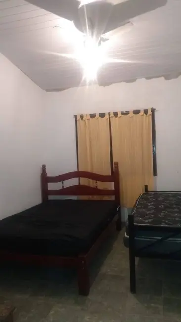 Foto 3 de Casa com 2 quartos à venda e para alugar, 175m2 em Ubatuba - SP
