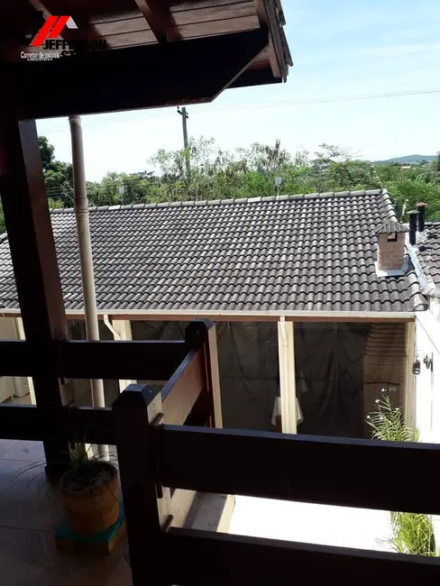 Foto 9 de Sobrado com 3 quartos à venda, 295m2 em Beira Rio II, Guaratingueta - SP