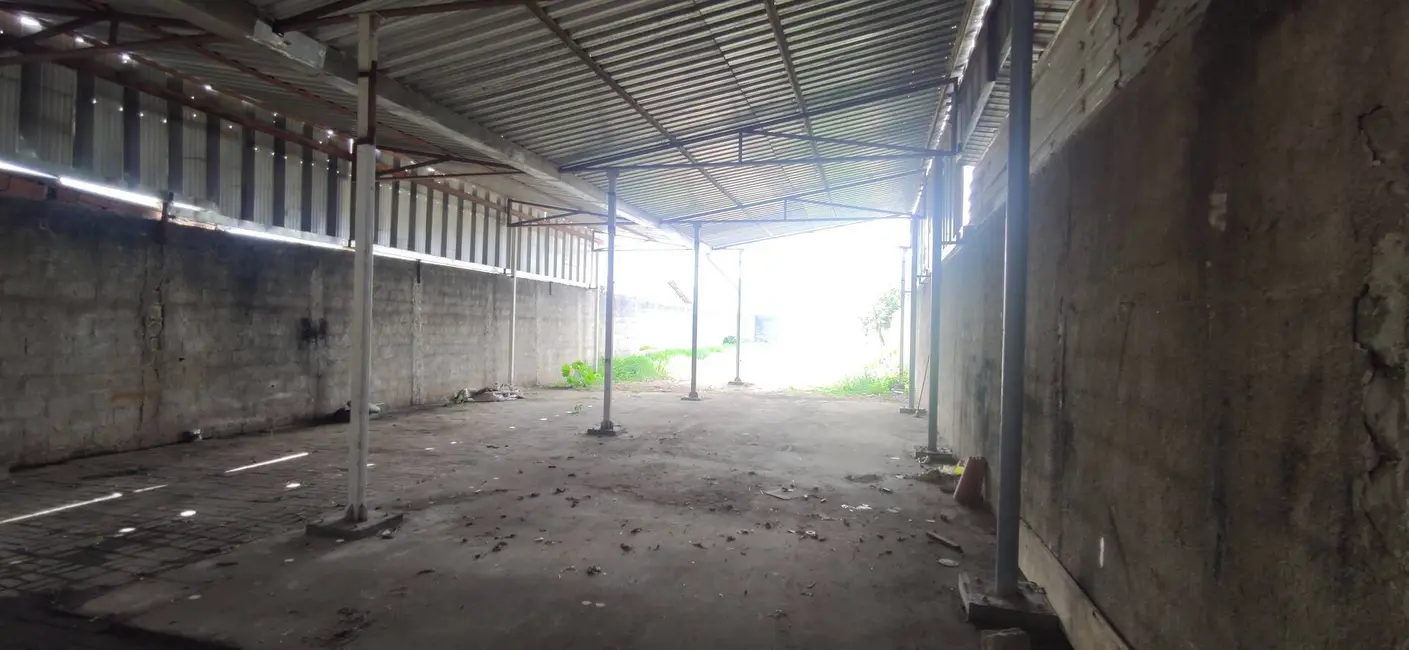 Foto 1 de Armazém / Galpão à venda, 500m2 em Engenheiro Neiva, Guaratingueta - SP