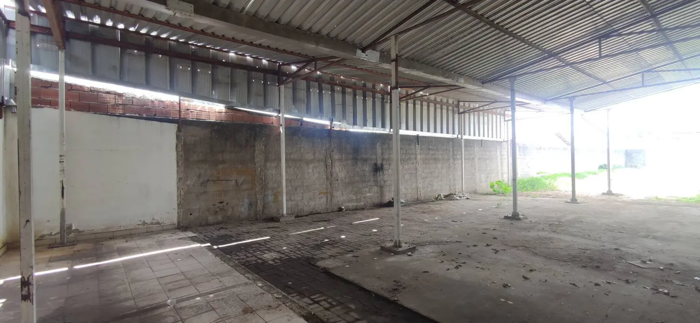 Foto 2 de Armazém / Galpão à venda, 500m2 em Engenheiro Neiva, Guaratingueta - SP
