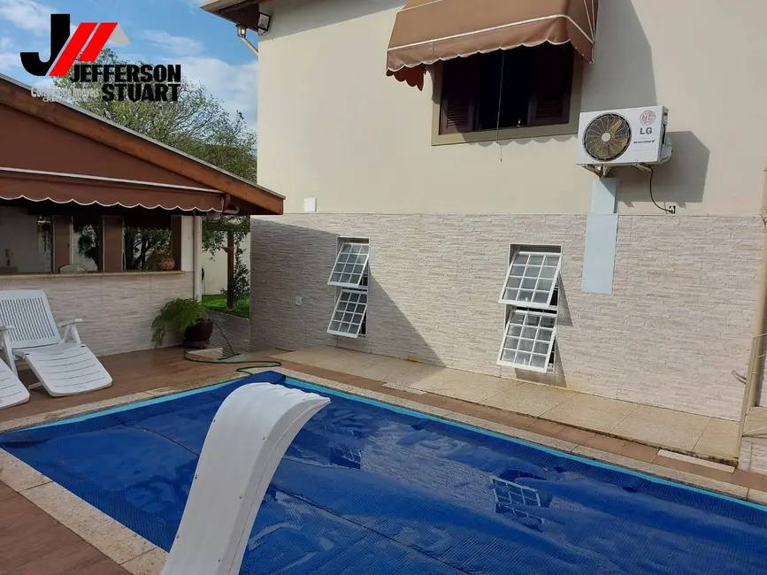 Casa com 3 quartos à venda, 670m2 em Aparecida, SP - imagem 1 Foto 1 de Casa com 3 quartos à venda, 670m2 em Aparecida, SP