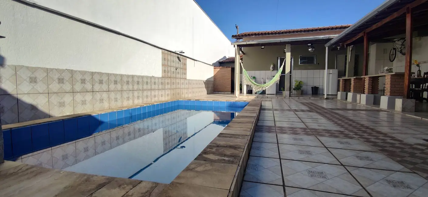 Foto 1 de Casa com 2 quartos à venda, 250m2 em Beira Rio II, Guaratingueta - SP