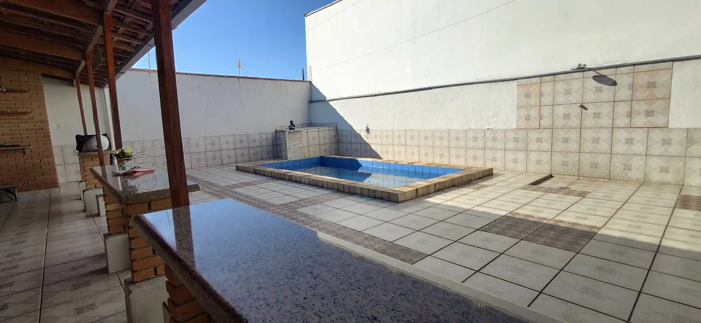 Foto 8 de Casa com 2 quartos à venda, 250m2 em Beira Rio II, Guaratingueta - SP