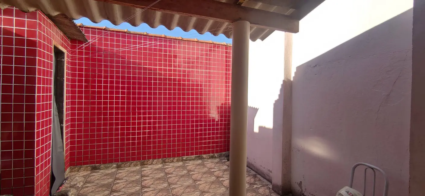 Casa com 2 quartos à venda, 140m2 em Aparecida - SP - imagem 6 Foto 6 de Casa com 2 quartos à venda, 140m2 em Aparecida - SP