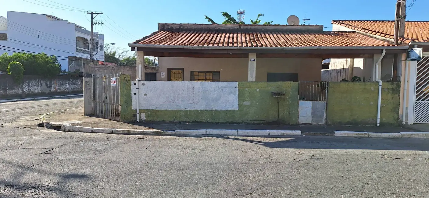 Foto 1 de Casa com 3 quartos à venda, 282m2 em Guaratingueta - SP