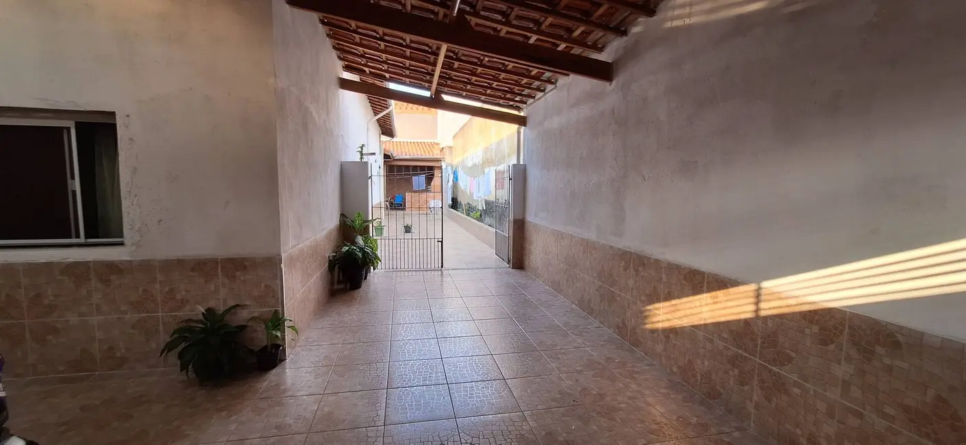 Foto 1 de Casa com 3 quartos à venda, 260m2 em Aparecida - SP