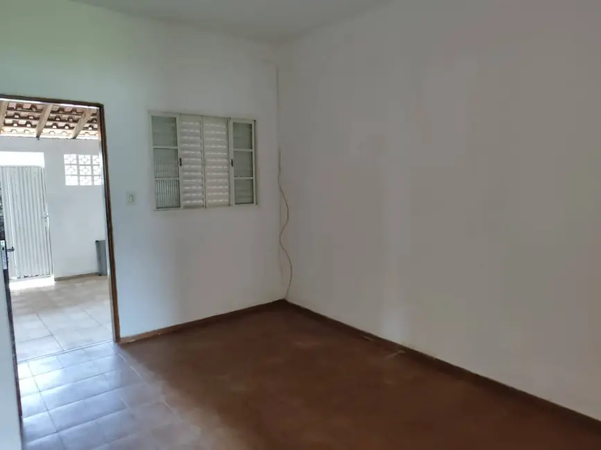 Casa com 2 quartos à venda, 250m2 em Aparecida - SP - imagem 6 Foto 6 de Casa com 2 quartos à venda, 250m2 em Aparecida - SP