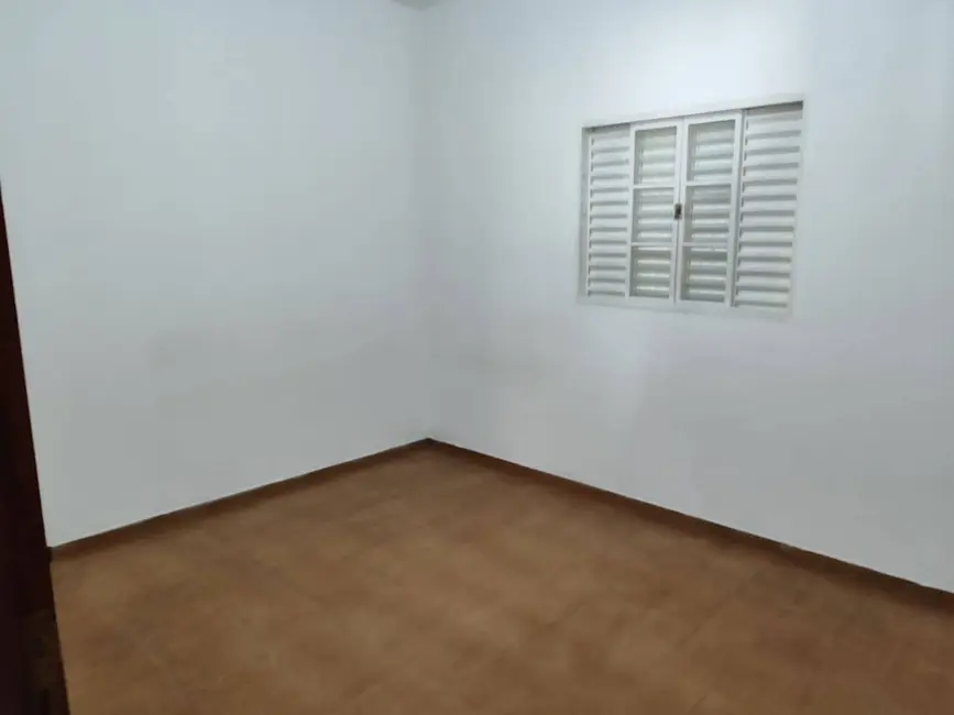 Casa com 2 quartos à venda, 250m2 em Aparecida - SP - imagem 9 Foto 9 de Casa com 2 quartos à venda, 250m2 em Aparecida - SP