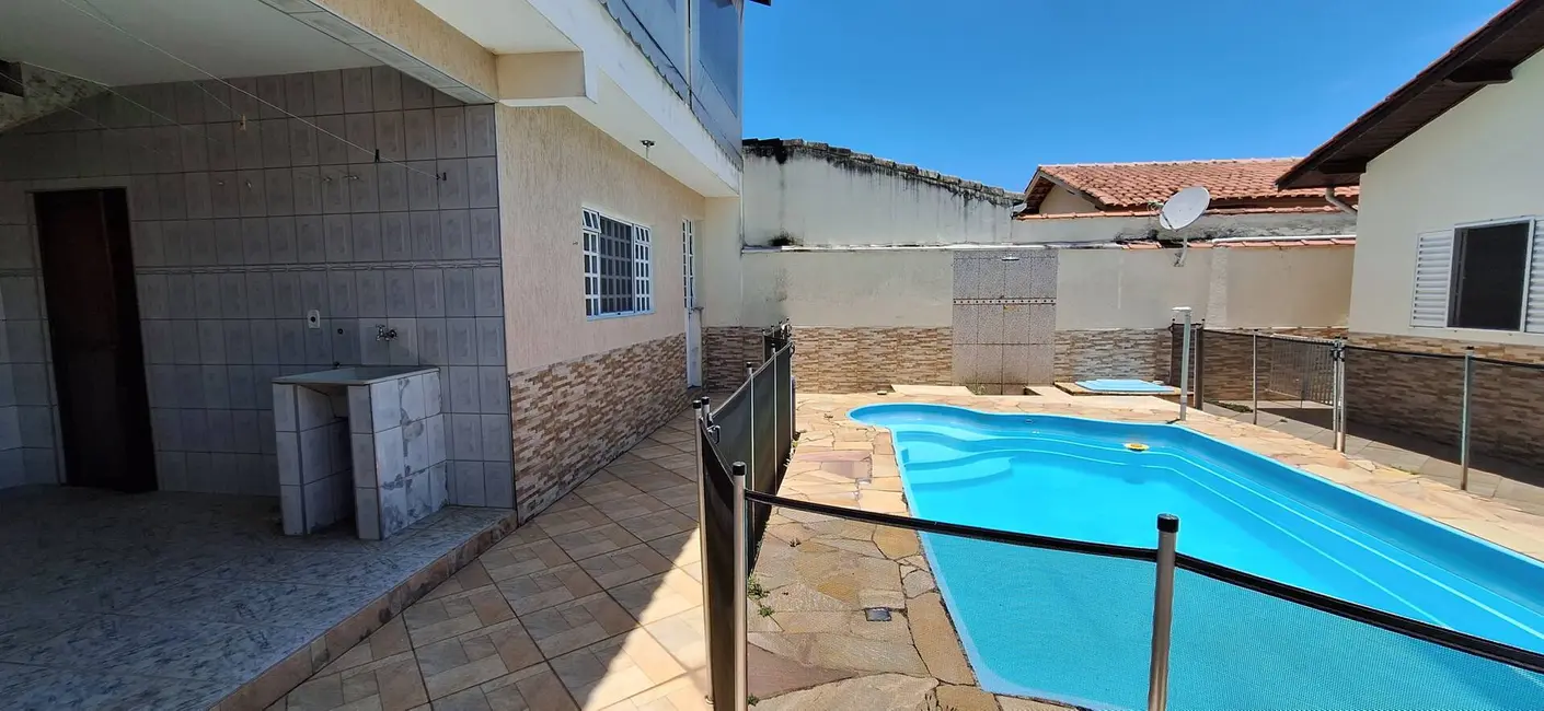Foto 3 de Casa com 3 quartos à venda, 295m2 em Residencial Village Santana, Guaratingueta - SP