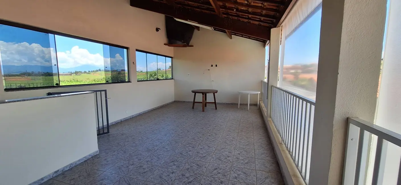Foto 6 de Casa com 3 quartos à venda, 295m2 em Residencial Village Santana, Guaratingueta - SP