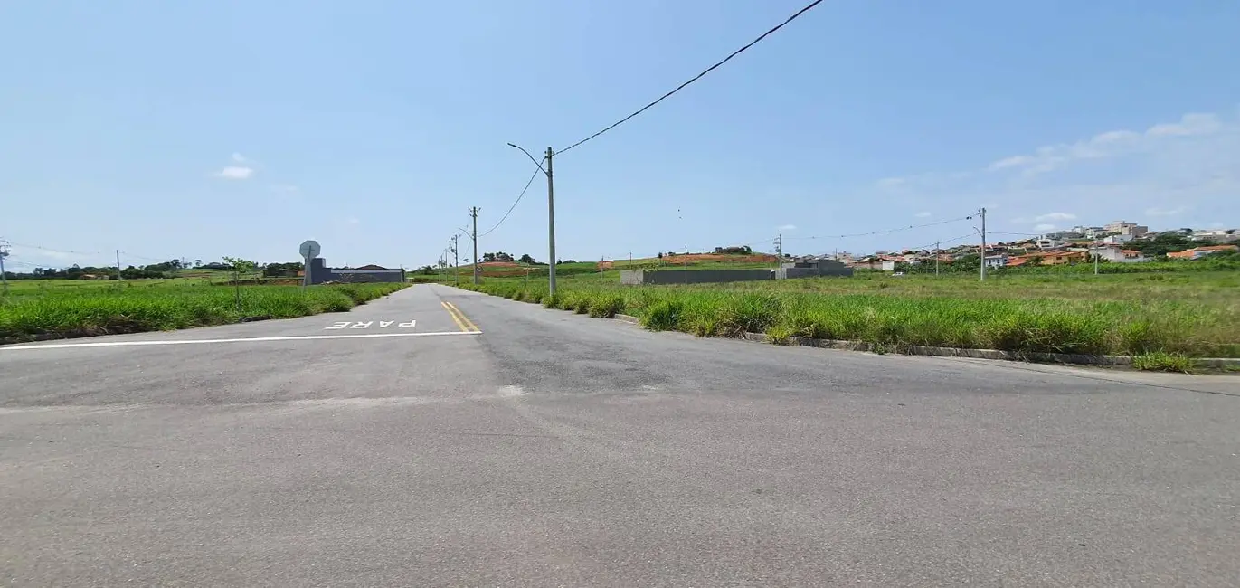 Foto 3 de Terreno / Lote à venda, 250m2 em Guaratingueta - SP
