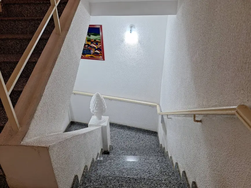 Foto 8 de Sala Comercial à venda e para alugar, 138m2 em Centro, Guaratingueta - SP