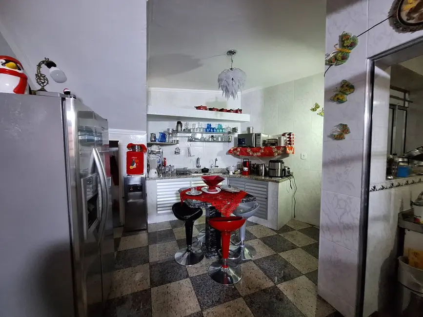Foto 5 de Sala Comercial à venda e para alugar, 138m2 em Centro, Guaratingueta - SP
