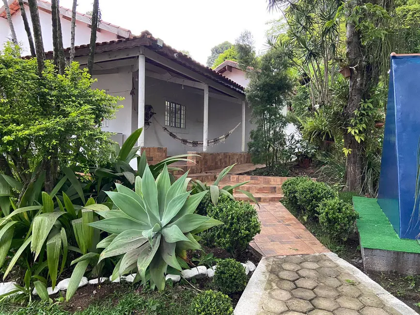 Foto 4 de Chácara com 10 quartos à venda, 4000m2 em Parque das Garças, Guaratingueta - SP