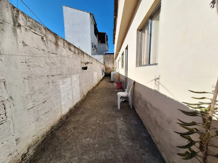 Casa com 3 quartos à venda, 130m2 em Aparecida - SP - imagem 8 Foto 8 de Casa com 3 quartos à venda, 130m2 em Aparecida - SP