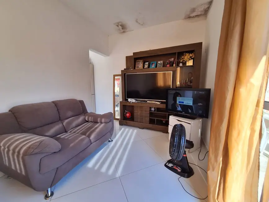Casa com 3 quartos à venda, 130m2 em Aparecida - SP - imagem 2 Foto 2 de Casa com 3 quartos à venda, 130m2 em Aparecida - SP