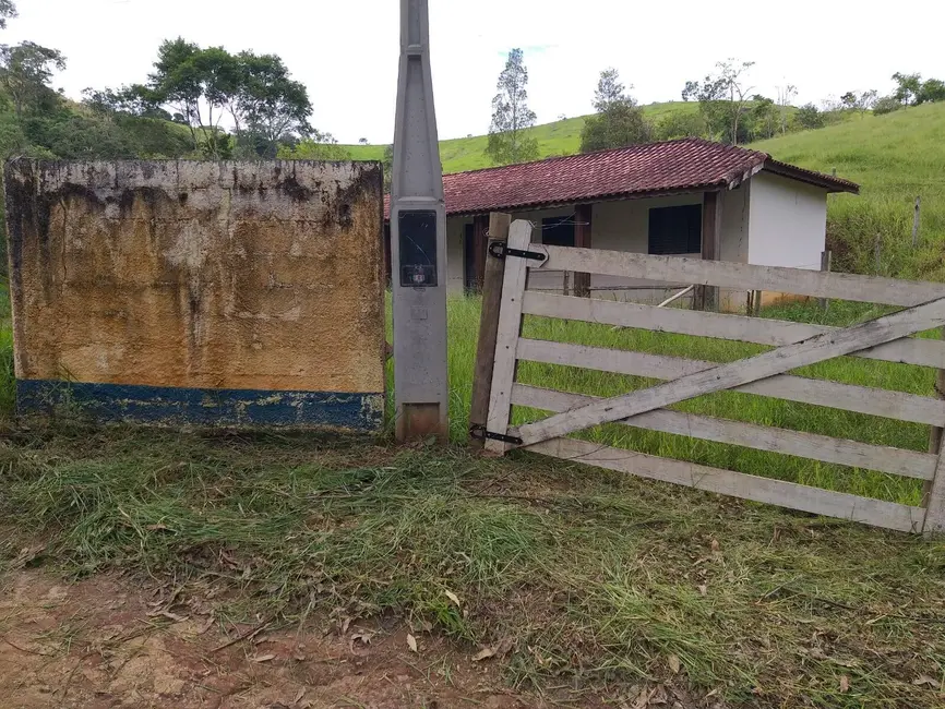 Foto 3 de Sítio / Rancho com 5 quartos à venda, 23m2 em Cunha - SP
