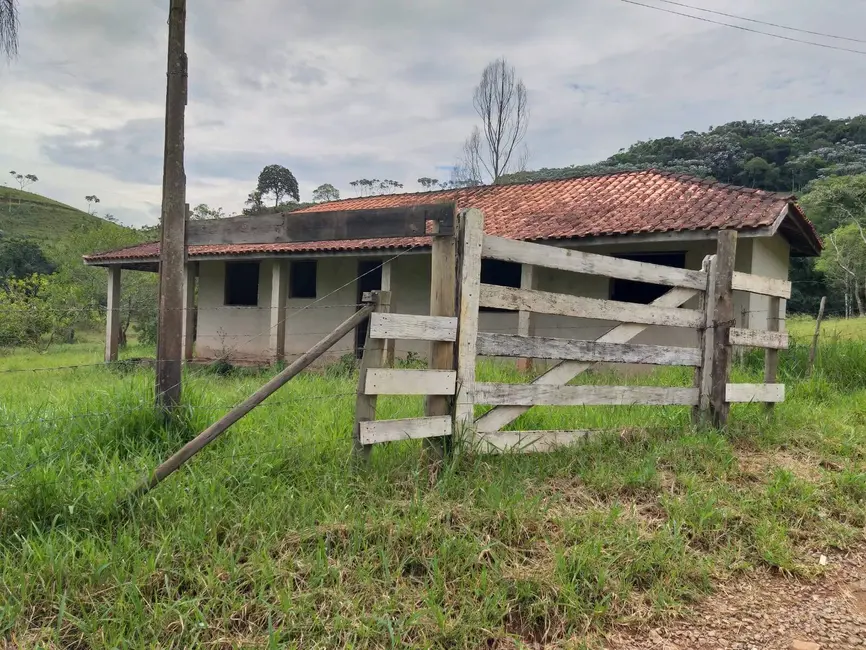 Foto 4 de Sítio / Rancho com 5 quartos à venda, 23m2 em Cunha - SP