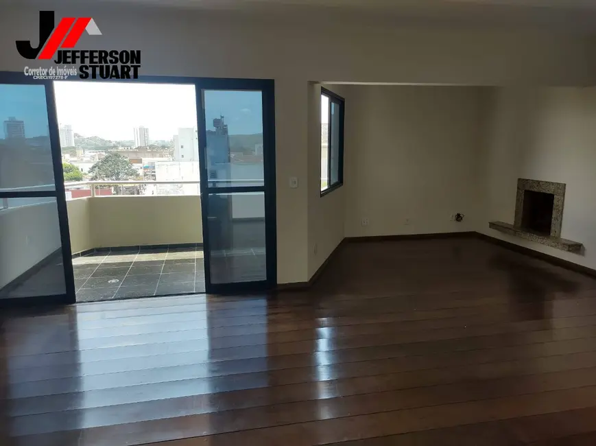 Foto 1 de Apartamento com 4 quartos à venda e para alugar, 180m2 em Centro, Guaratingueta - SP