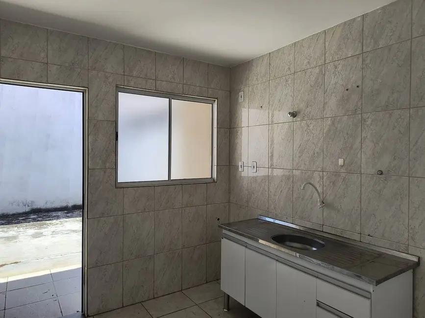 Foto 9 de Casa com 2 quartos à venda, 68m2 em Jardim Aeroporto, Guaratingueta - SP