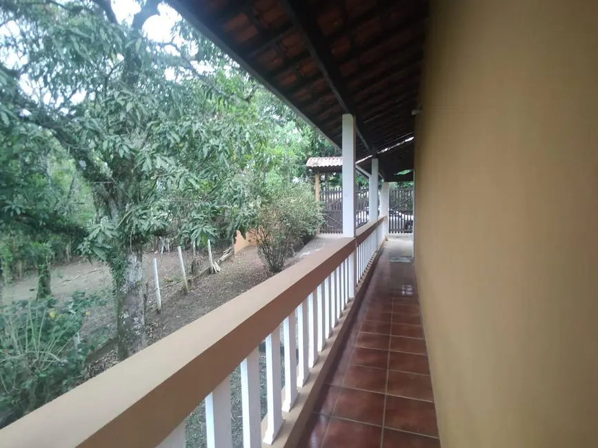Foto 9 de Chácara com 3 quartos à venda, 1440m2 em Bom Jardim I, Guaratingueta - SP