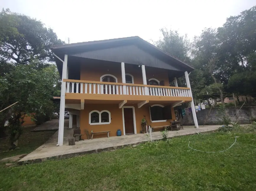 Foto 1 de Chácara com 3 quartos à venda, 1440m2 em Bom Jardim I, Guaratingueta - SP